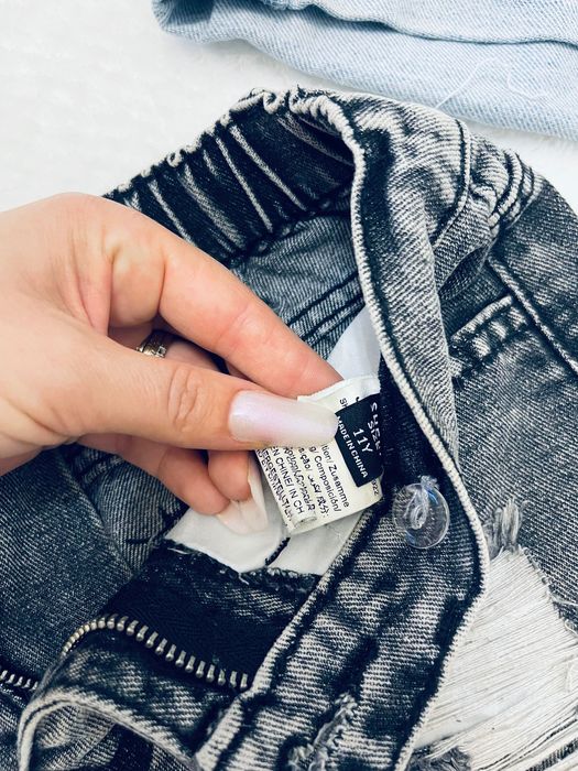 Pantaloni scurți Blugi fete 11 -12 ani + bonus tricou verde + 2 bluzițe alb și roz