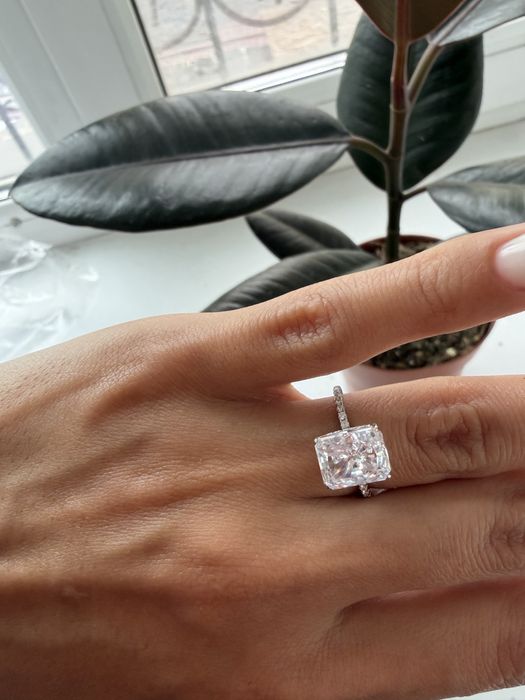 Серебряное кольцо с цирконом