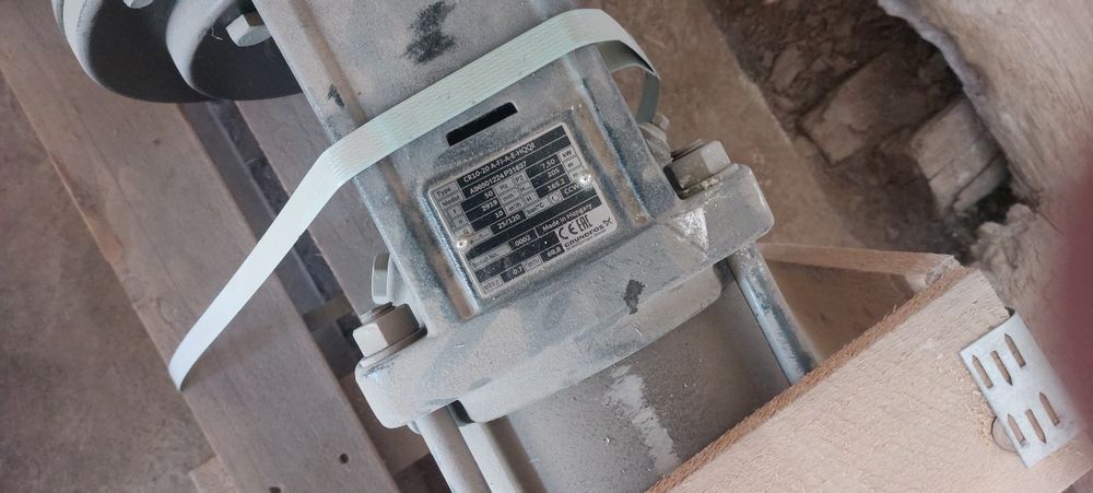 Продаёться срочно центробежный насос grundfos