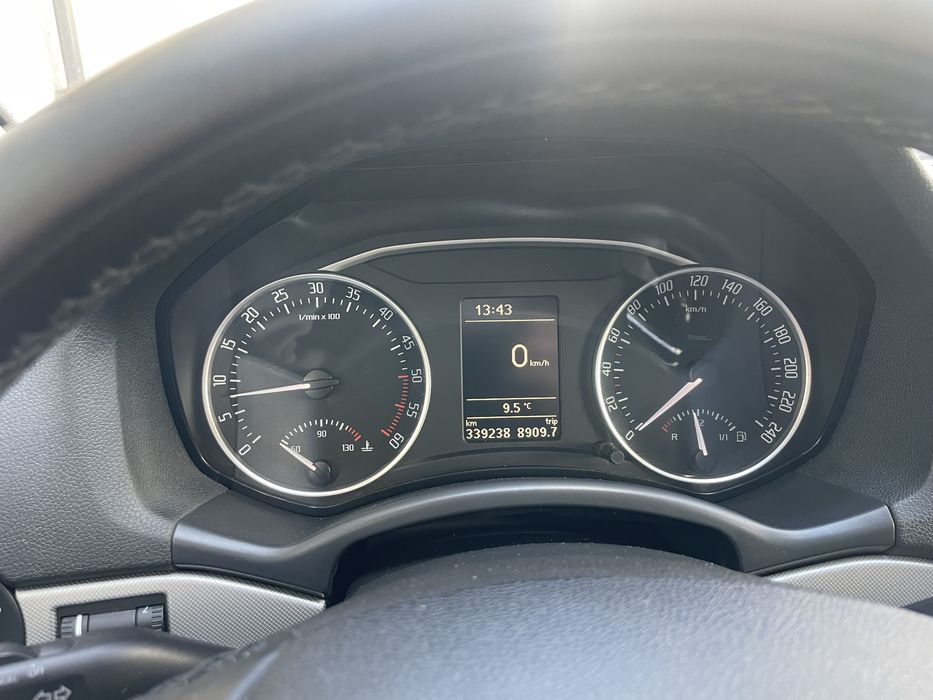 Skoda Octavia Break 2.0 tdi 2012 ( EURO 5 )