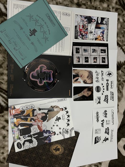 ‼️ Продам альбом Stray kids‼️