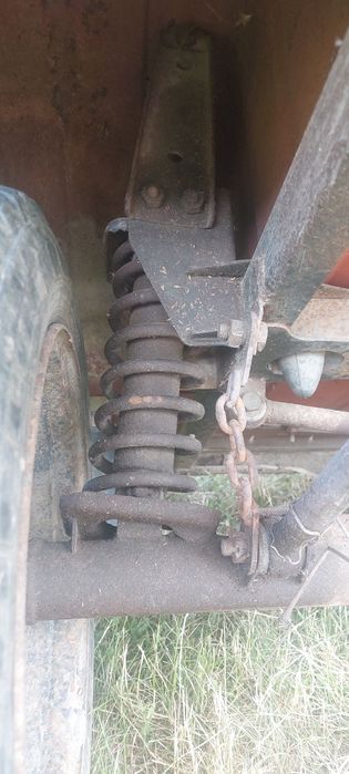 Vând Remorcă Solidă pentru Gospodărie sau Teren Privat (Fără acte) – Anvelope Michelin 14" C