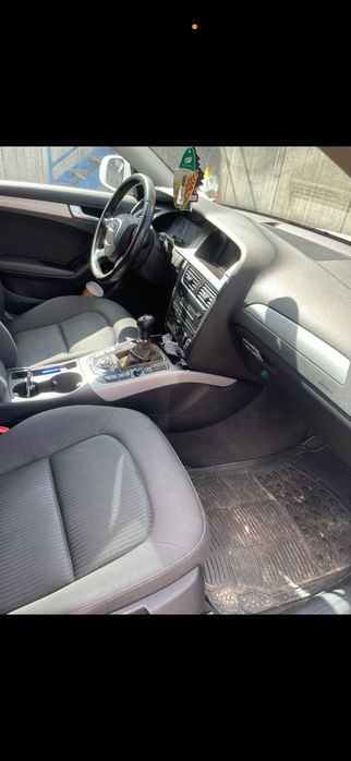Audi Avand a4 b8