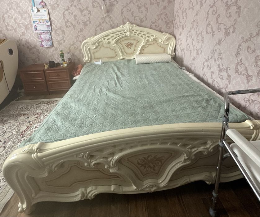 Продам кровать срочно