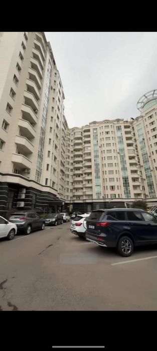 Megapolis 226kv metr