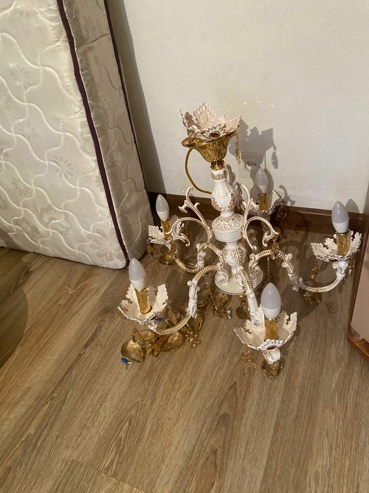 Продам люстру хорошом состояние