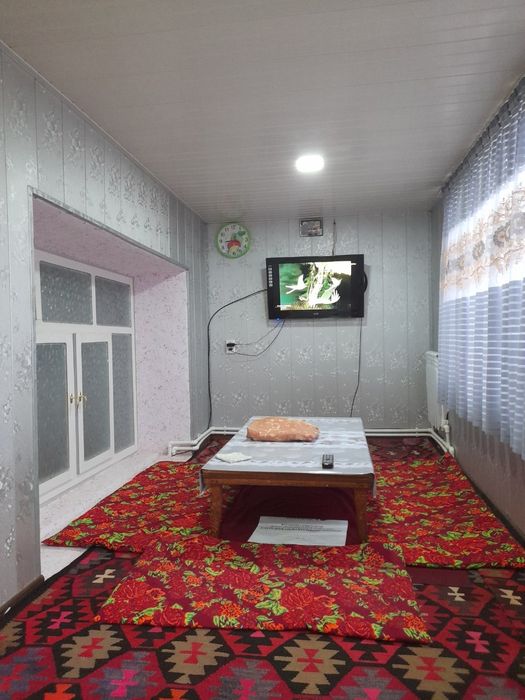 Toshkent viloyatida uy sotiladi