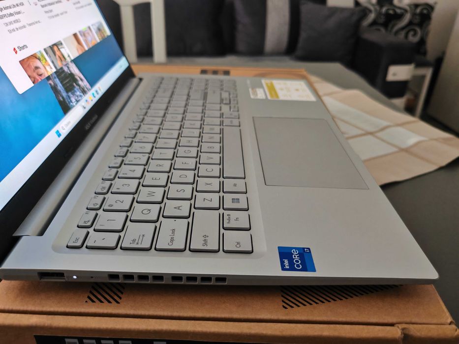 ASUS VivoBook 15 A1505ZA ,I7-1255U , 15.6" Full HD, OLED, 8/512GB SSD