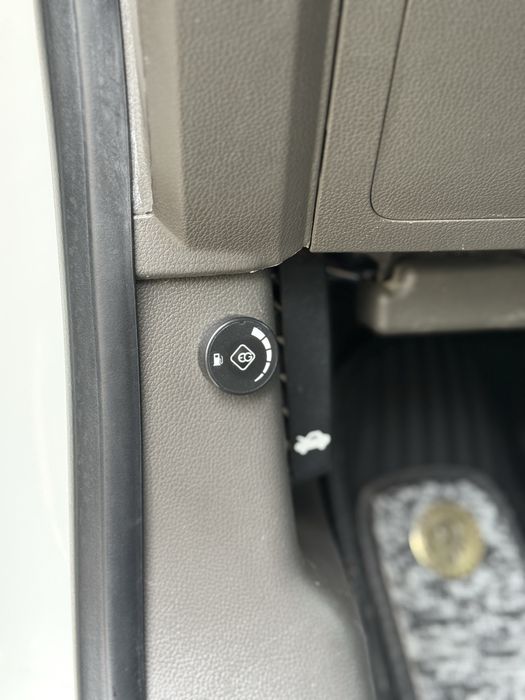Cobalt 2015 4-pozitsiya Full Avtomat karobka srochna sotiladi. Kobalt