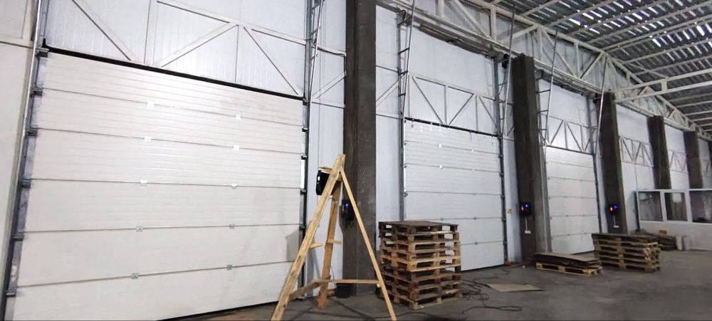 Помещения под склад 2500 кв.м с эстакадой