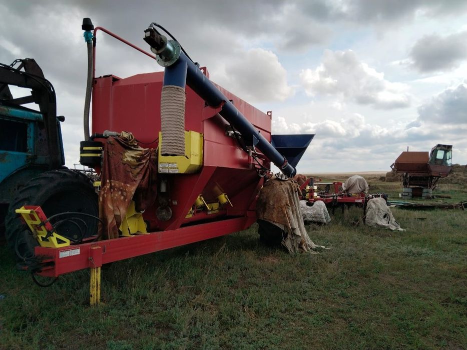 Продаётся посевной комплекс agrator-7300