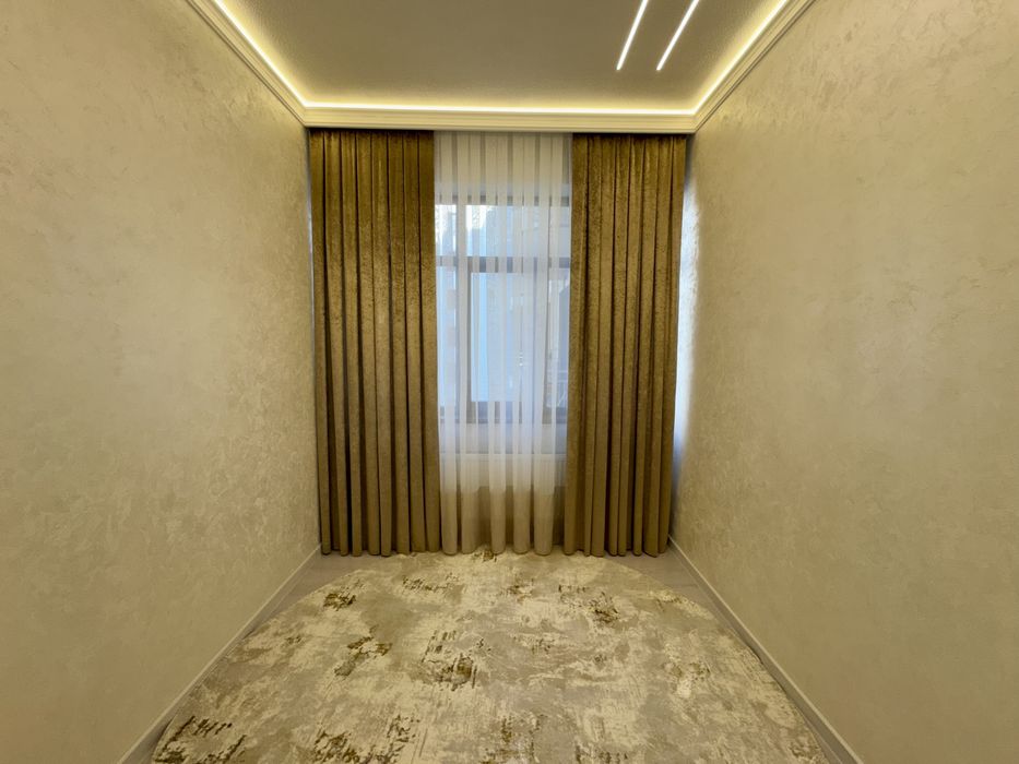 3х комнатная квартира, на 4 этаже. Рудакий.