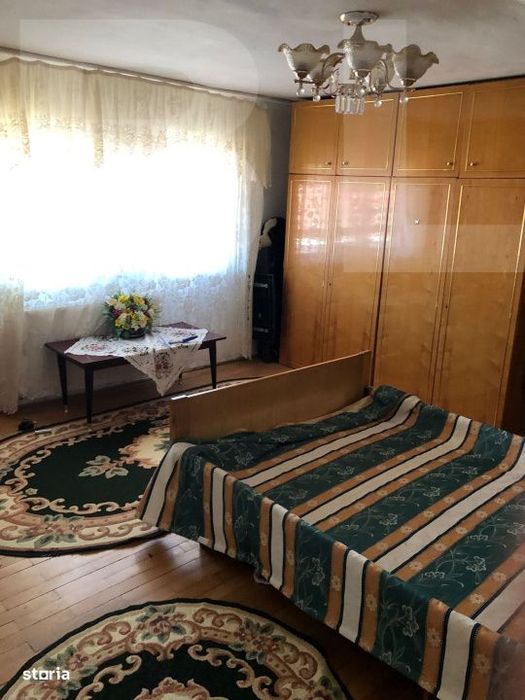 Casa la poalele Cetatii– 6 camere, panoramica, ideala locuinta sau
