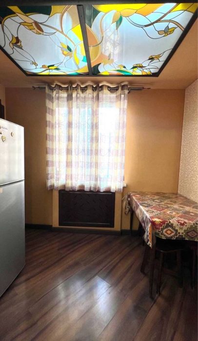 Цум 2в3/2/4 меб+тех балкон-2/6 Срочно 65квм 110-Школа