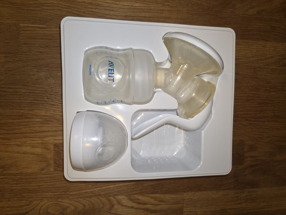 Ръчна помпа Philips AVENT за изцеждане Comfort 0420