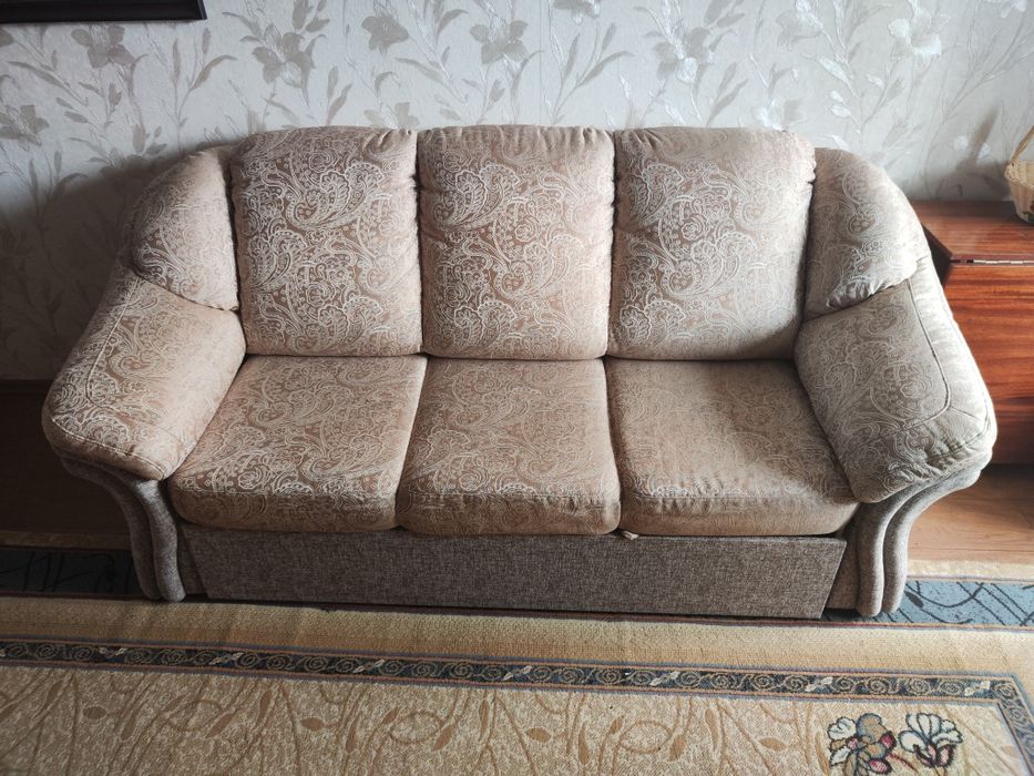 Продам диван 666