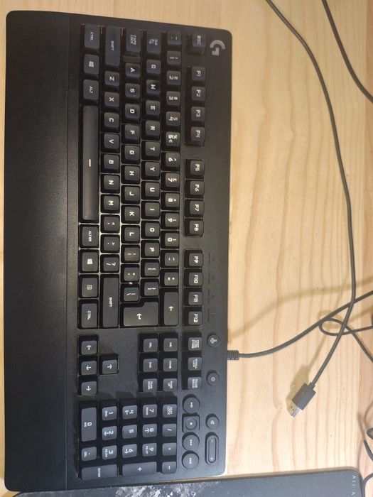Vand tastatura gaming Logitech G213 prodigy RGB