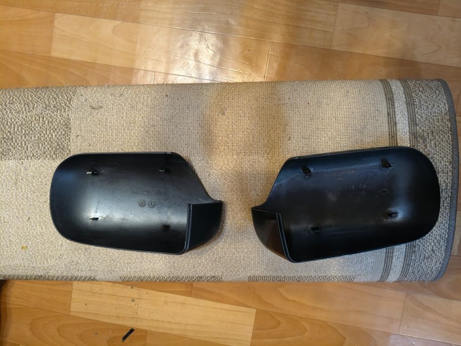 Лопухи зеркал на БМВ е38