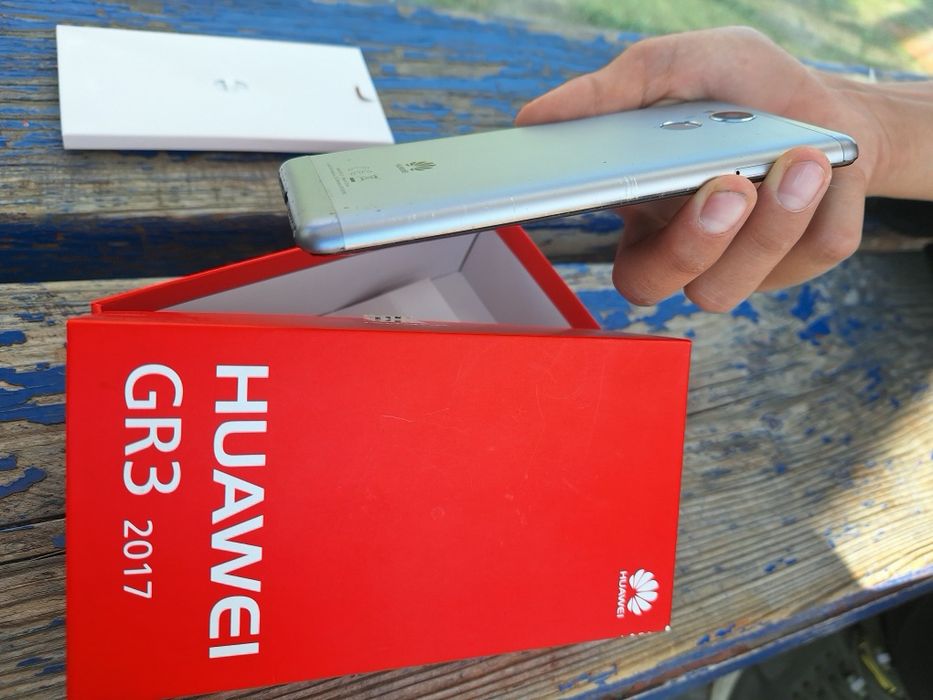 Продам телефон Huawei GR3 2017 года