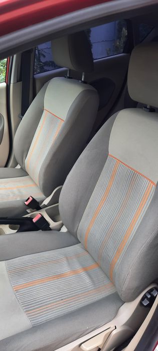 Vând Ford Fiesta 1,4 tdci