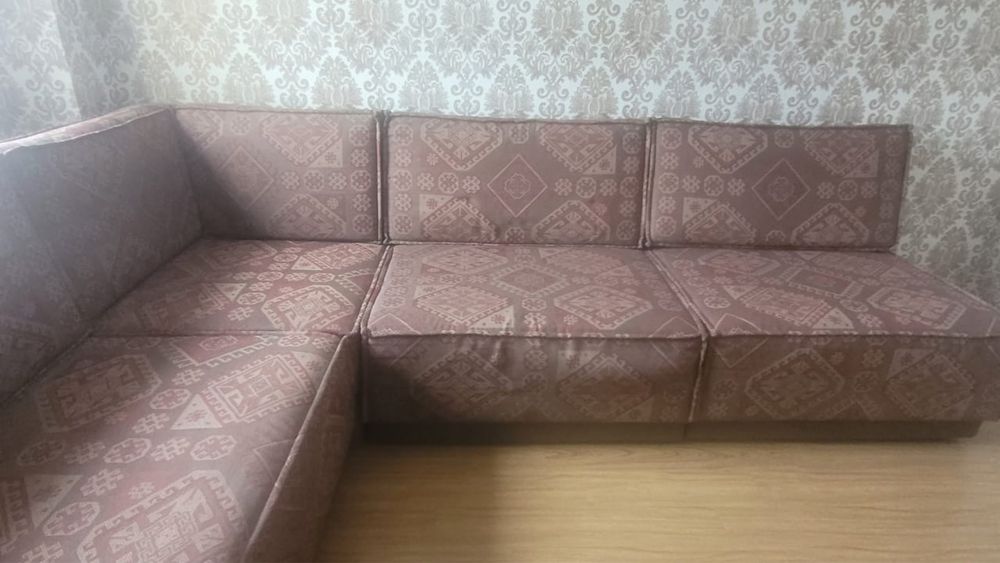 Диван угловой мягкий