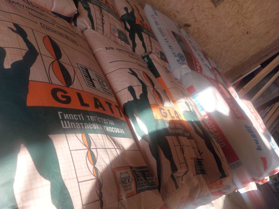 Ротбанд.грендер.глатт и.д сухие смеси