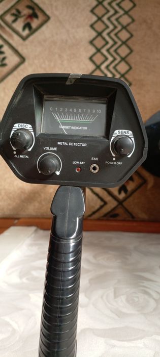 Продам метало искатель срочно