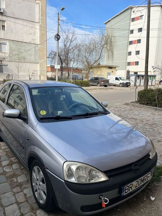 Dezmembrez opel corsa c