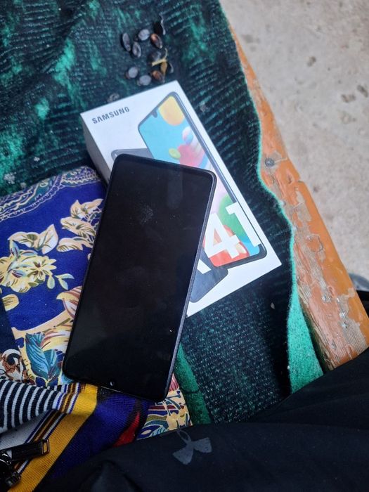 Samsung galaxy a41