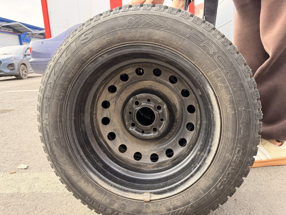 Комплект зимней резины Maxxis