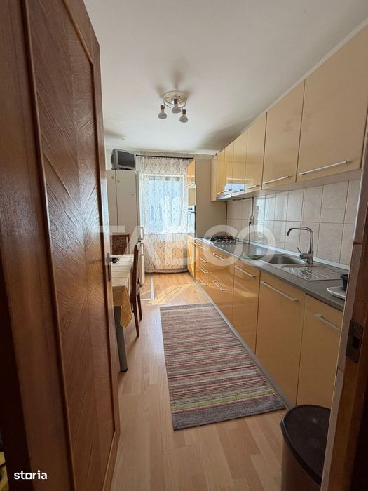 Apartament 3 camere etaj 1 de inchiriat zona Scoala de Inot Sibiu
