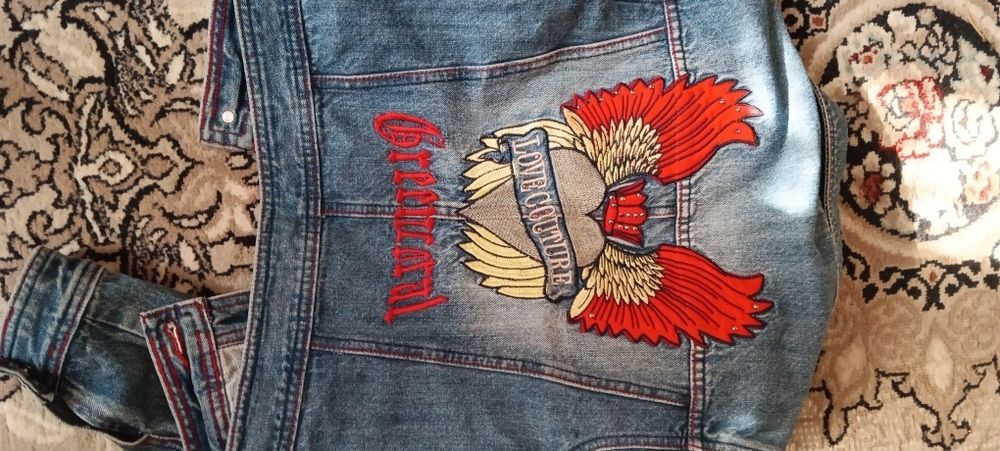 Джинсовая куртка