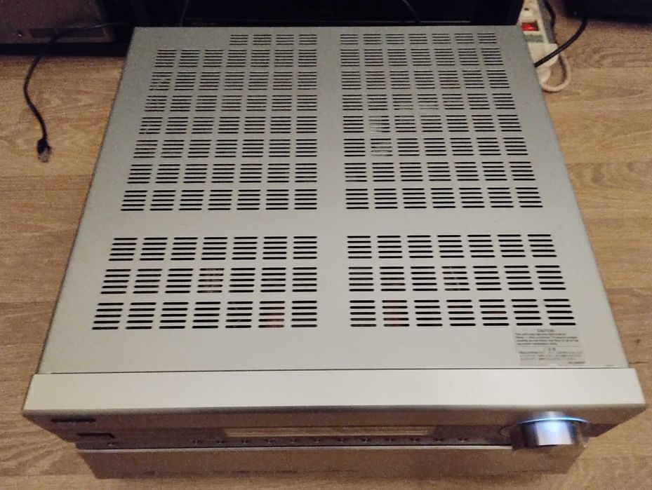 Receiver AV 9.2 ONKYO TX-NR3007 cu probleme, cititi anuntul