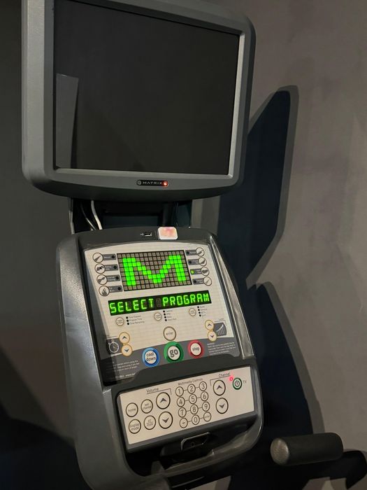 Bicicleta recumbent Matrix TV