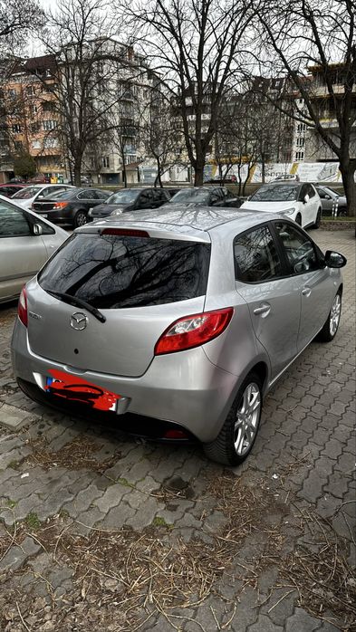 Лек авромобил Мазда 2