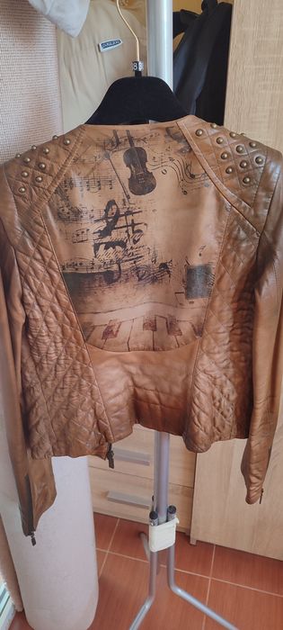 Дамско кожено яке размер S