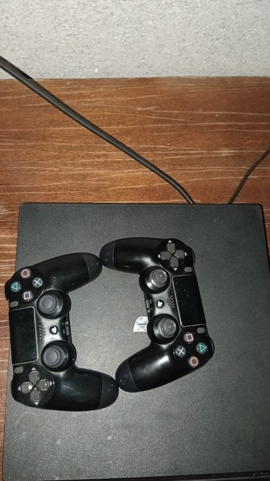 Playstation 4 Pro 1terabait