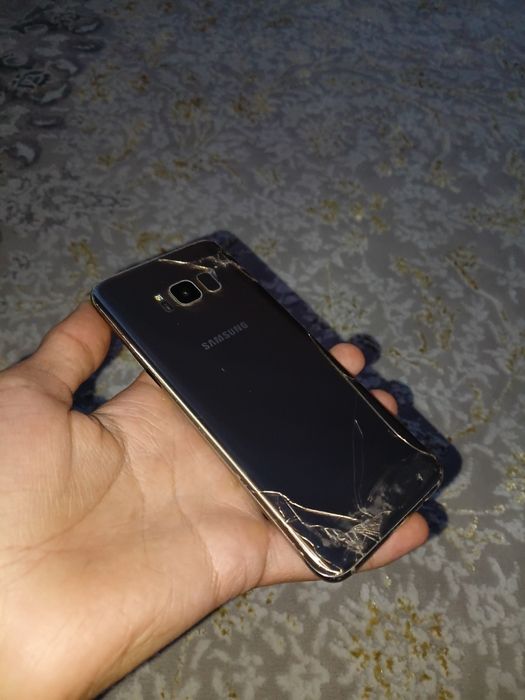 Samsung S8 64/4 в нормальном сост