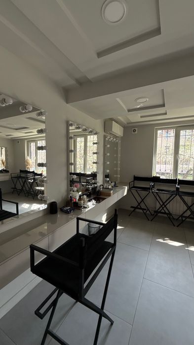 Аренда мест в Салоне