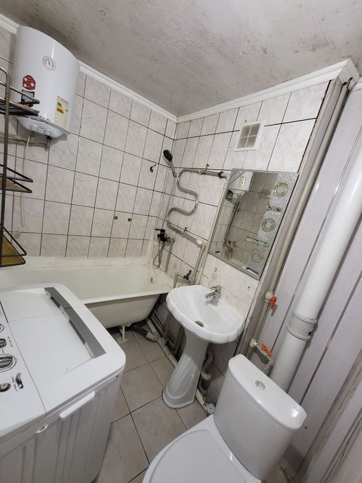 2 бөлмелі пәтер жалға беріледі 2-ші этаж.