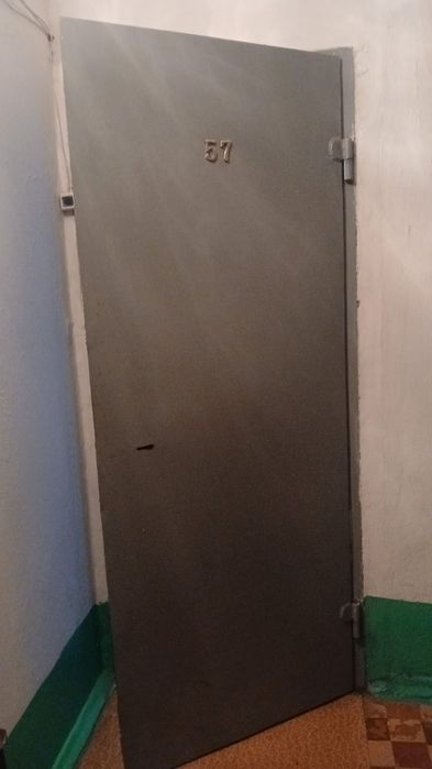 Продам двери металлические