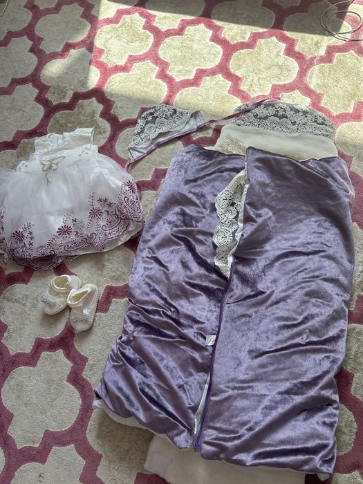 Конверт на выписку девочке с платьем нарядным