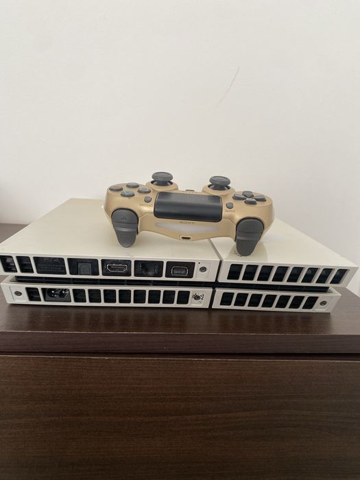 Consola ps4 alb 500gb