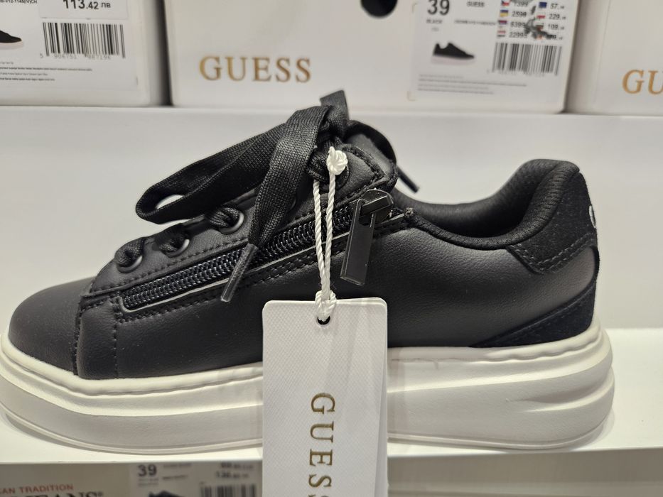 Обувки GUESS  и кецове GUESS