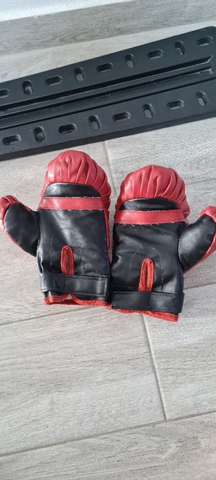 Set de box cu para și manusi