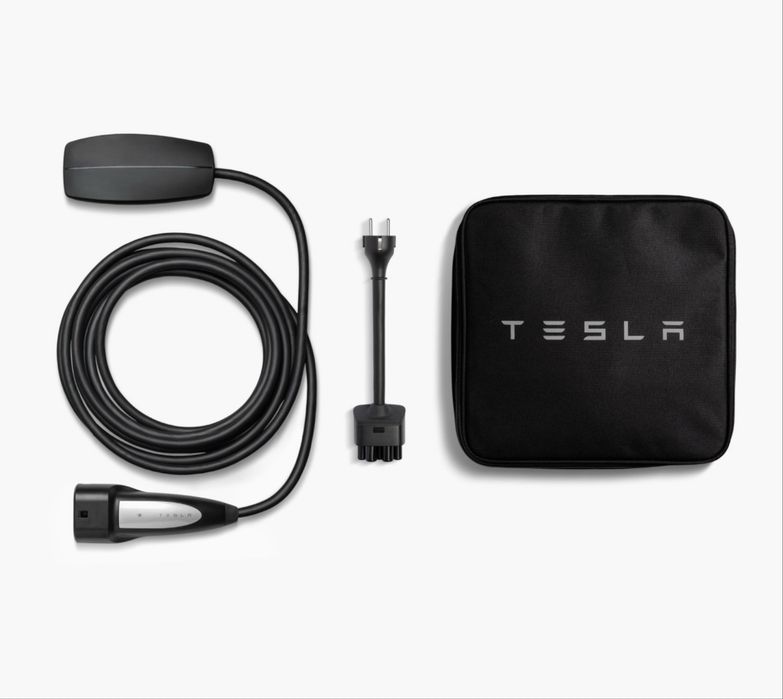 Incarcator domestic Tesla si adaptor 16/32A