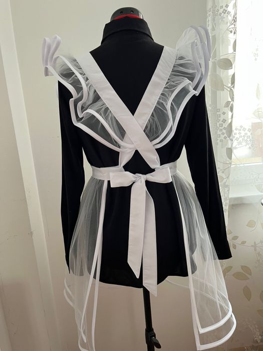 Белый фартук для  выпускниц