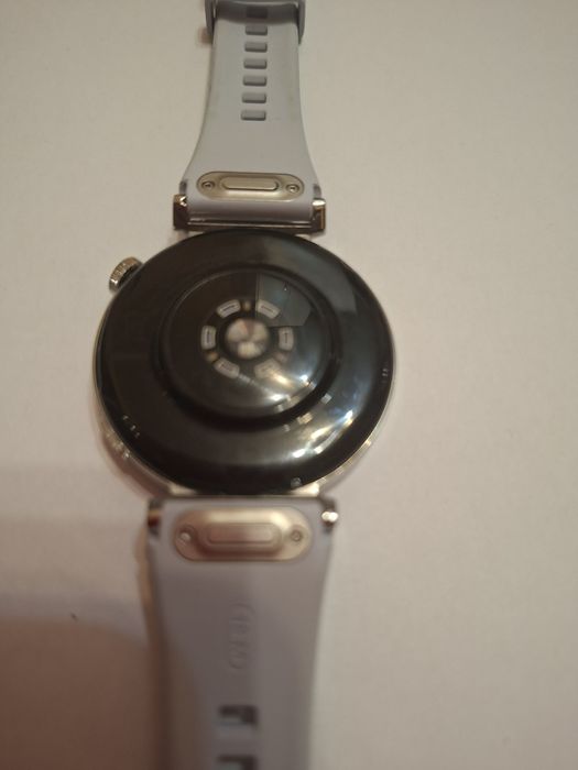 Продавам Huawei watch gt5 41mm