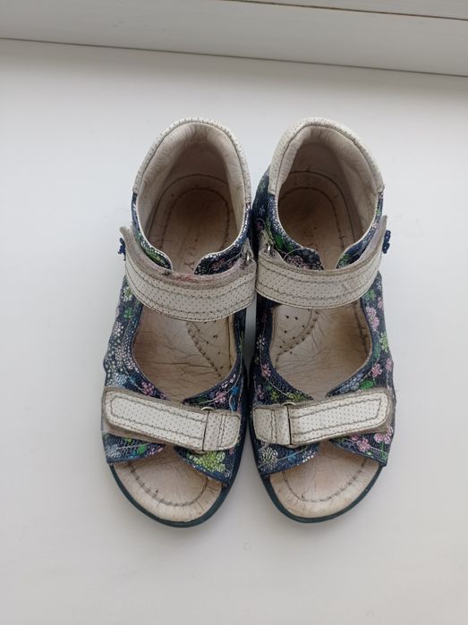 Сандалики девочка