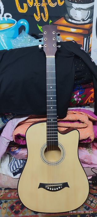 Гитара.      .   .